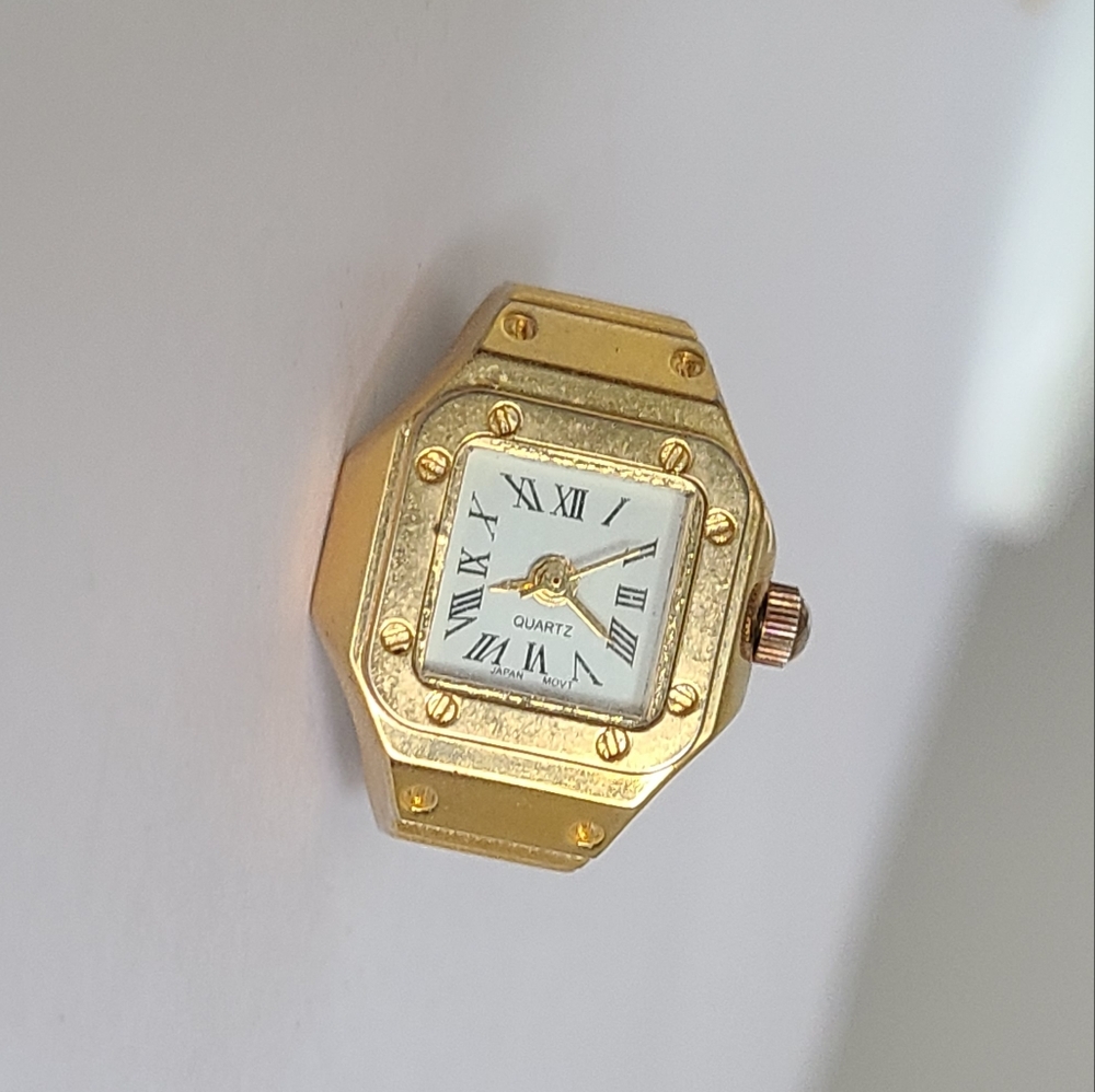Vintage Gold Tone Quartz Hexagonal Roman Numeral Analog Maximalist Watch Ring